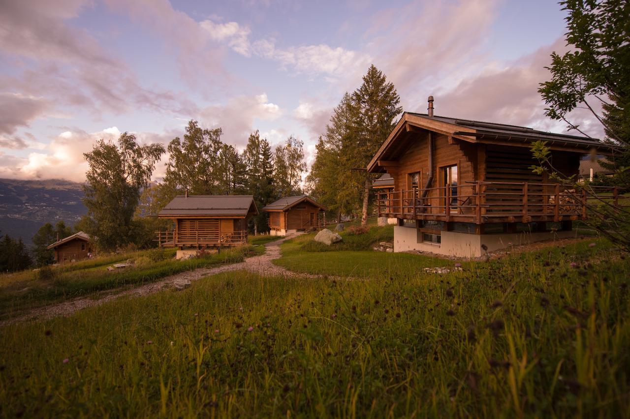 Les Mazots De La Source & Spa Vercorin Exteriör bild