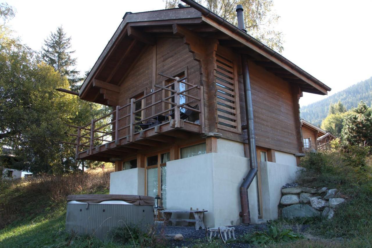 Les Mazots De La Source & Spa Vercorin Exteriör bild