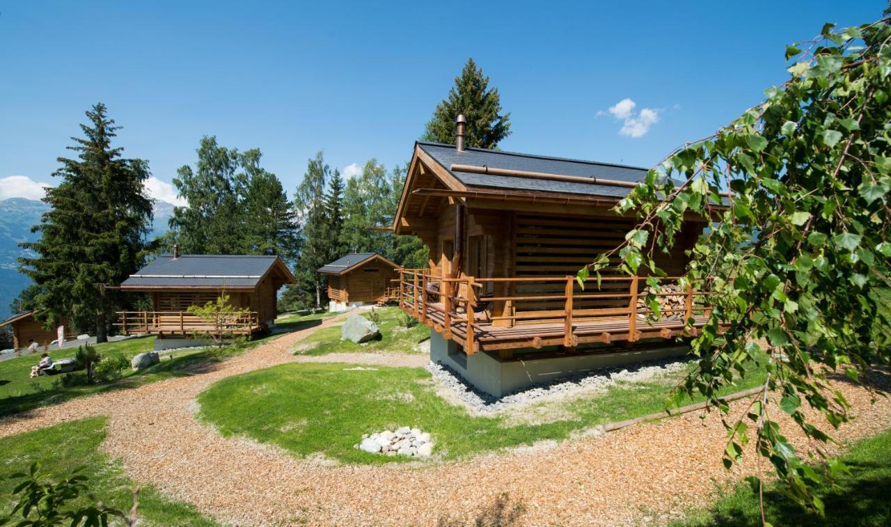 Les Mazots De La Source & Spa Vercorin Exteriör bild